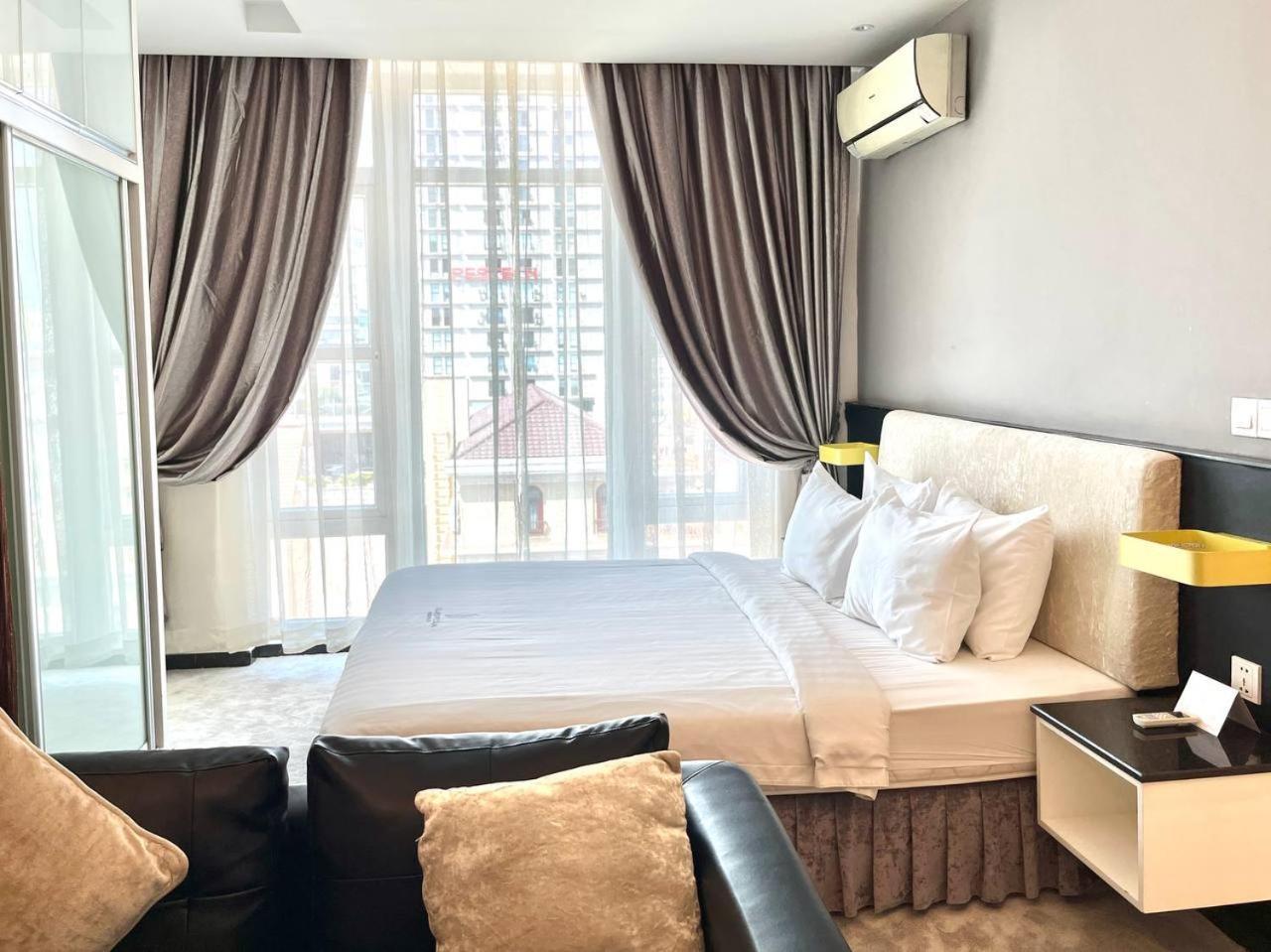 Naki Suites @ Silvertown Phnom Penh Zewnętrze zdjęcie