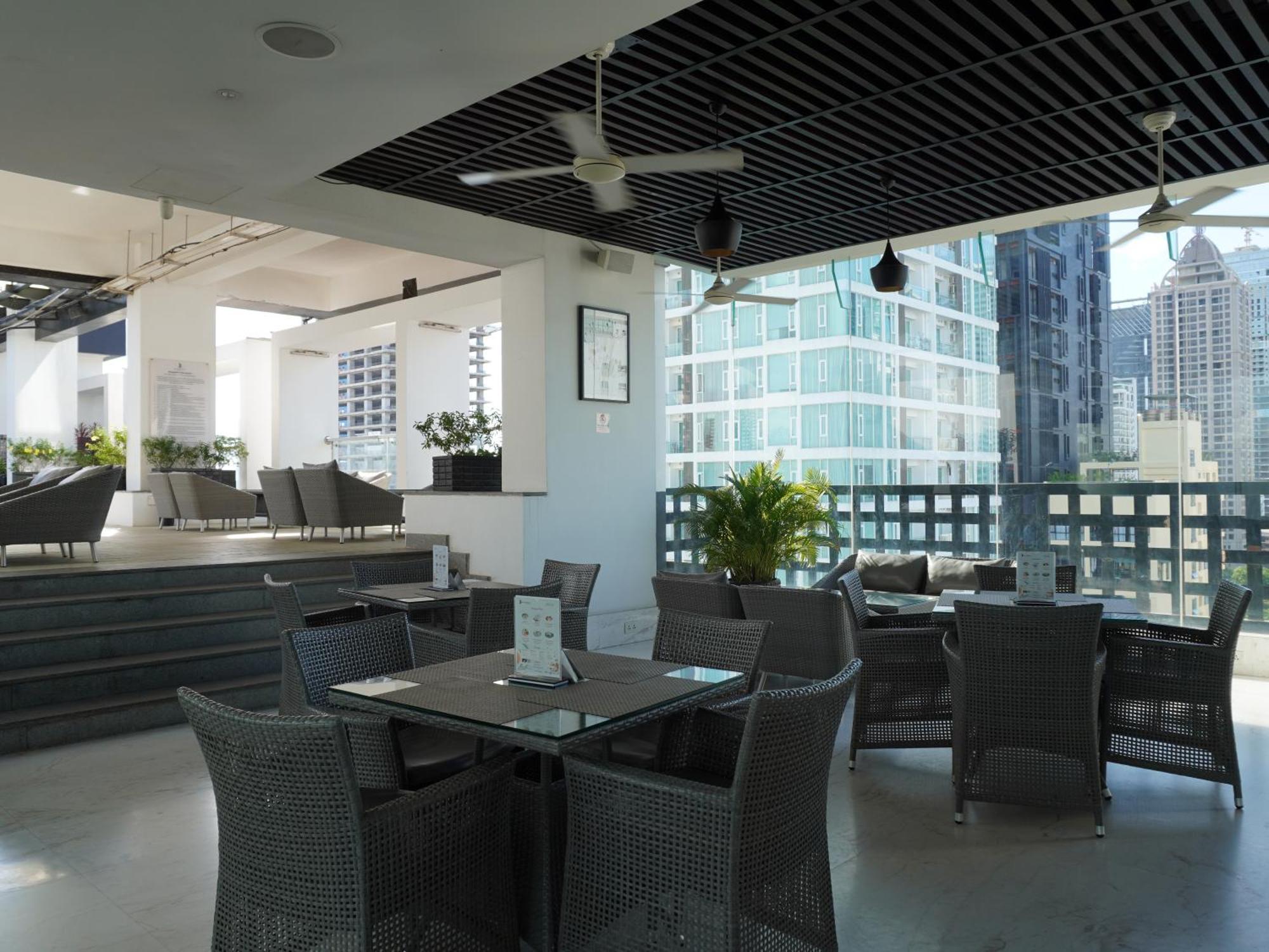 Naki Suites @ Silvertown Phnom Penh Zewnętrze zdjęcie
